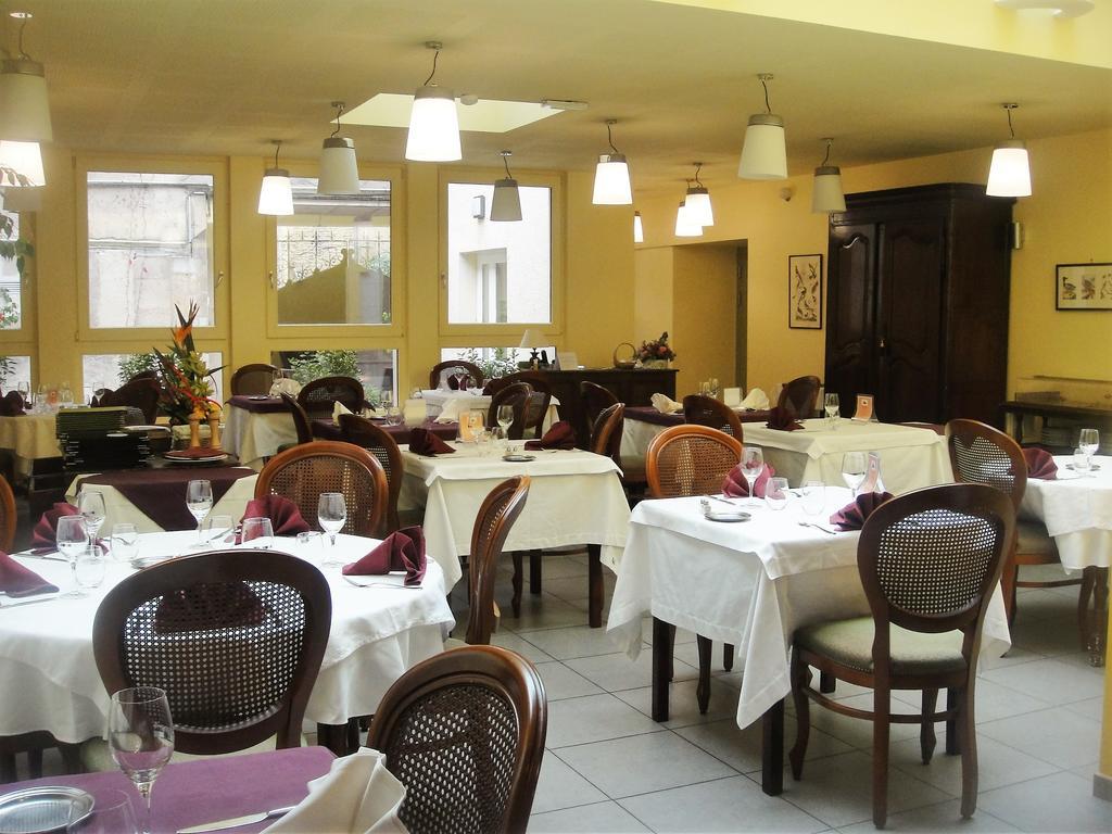 Hotel L' Ecu Montbard Eksteriør billede