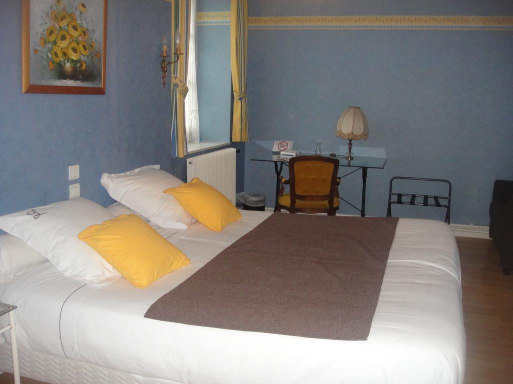 Hotel L' Ecu Montbard Eksteriør billede