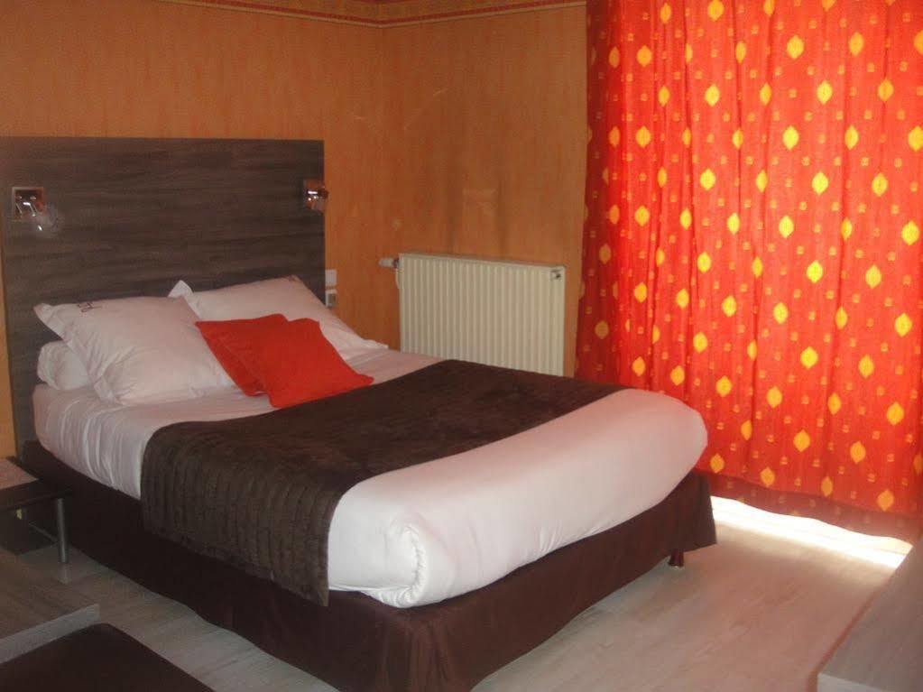 Hotel L' Ecu Montbard Eksteriør billede